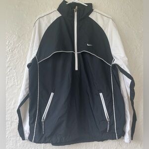 Nike Clima-FIT Pullover Windbreaker Jacket Lightweight Black White; size XL